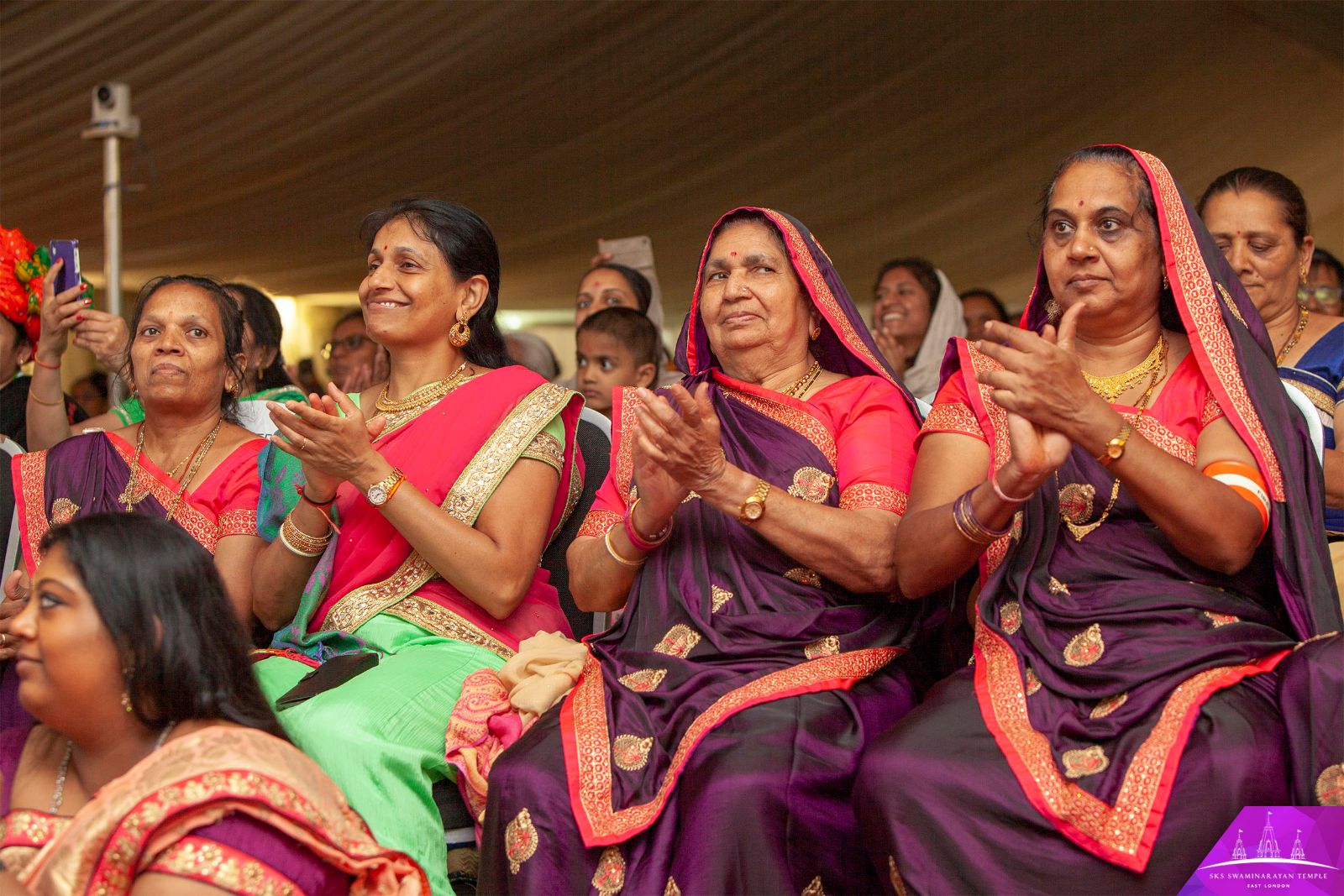 ©1987-2017 SKS Swaminarayan Temple East London